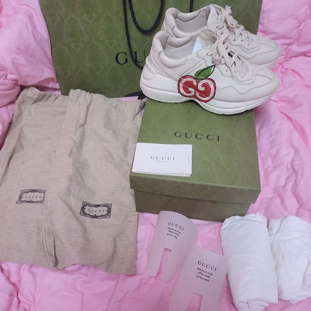 정품)급처상태좋음!구찌 애플 사과 로고 라이톤 스니커즈 키높이 운동화