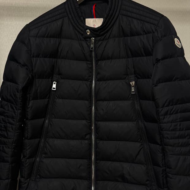 몽클레어 아미오 바이커 패딩 6(105-110) 블랙