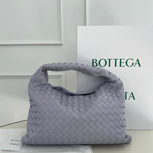 보테가 베네타 홉 스몰 