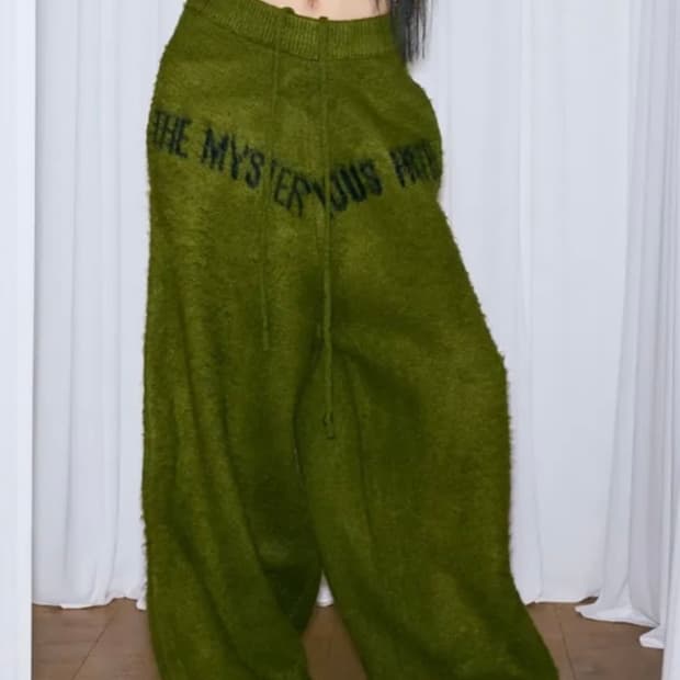 미스테리어스호텔 니트 팬츠 올리브