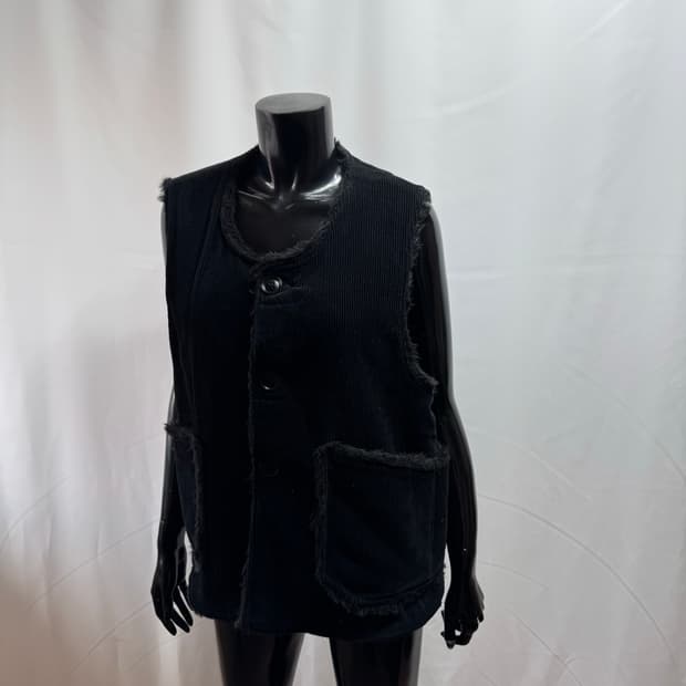 the ilma / 더일마 코듀로이 플러프 조끼 베스트