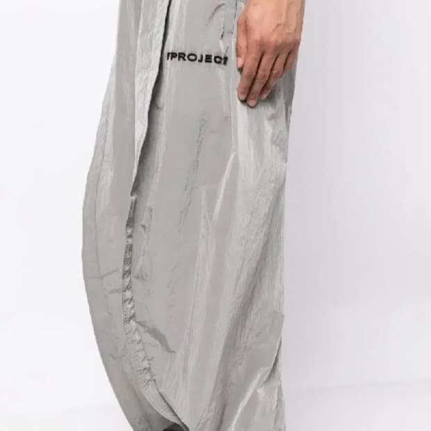 Y/PROJECT 와이프로젝트 로고 프레스드 크리즈 트랙팬츠 그레이M