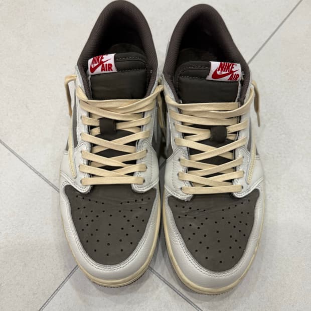 나이키 트레비스스캇 모카