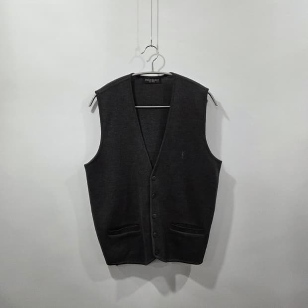 입생로랑 울 니트 베스트 95 