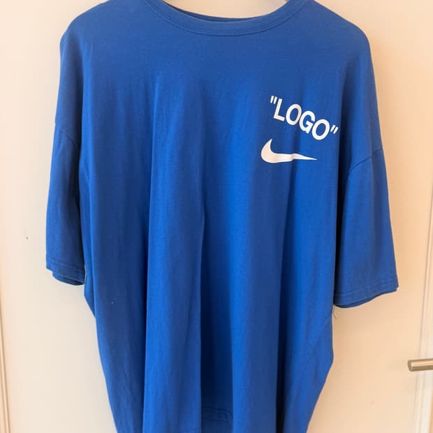 나이키(nike) 로고 반팔티