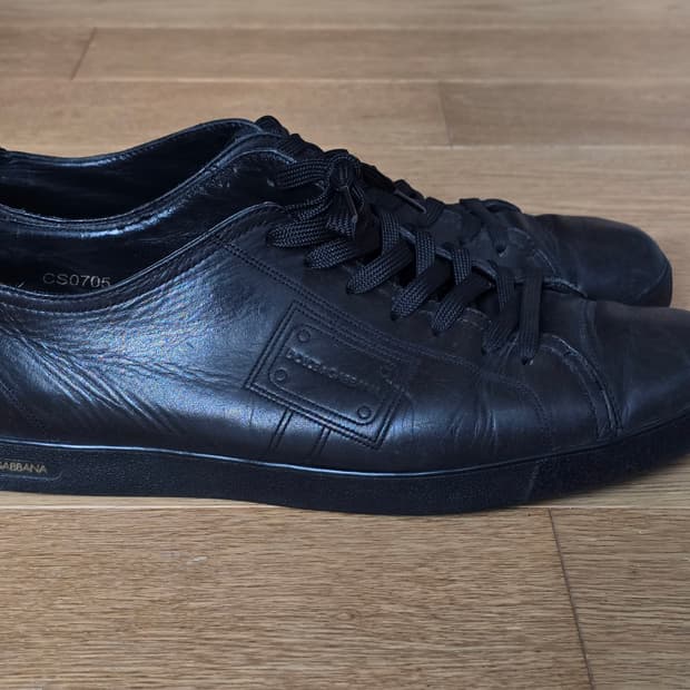 돌체앤가바나 남자 블랙 가죽 스니커즈 (275)