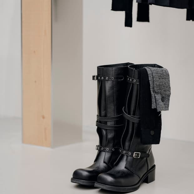 더일마 노바 벨티드 부츠