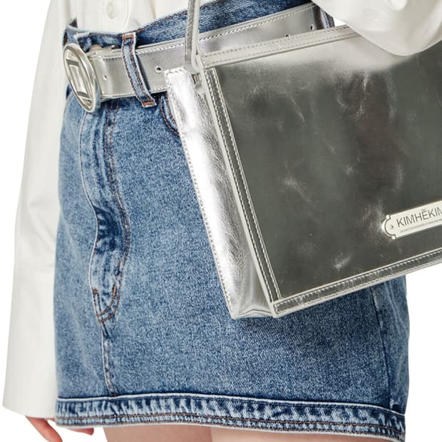 김해김 Small Tableau Leather Bag (Silver)