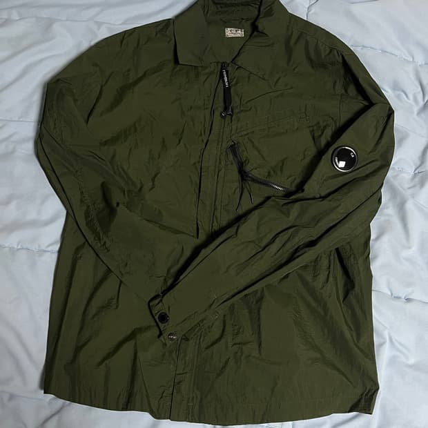 CP컴퍼니 나일론 오버셔츠 카키 L