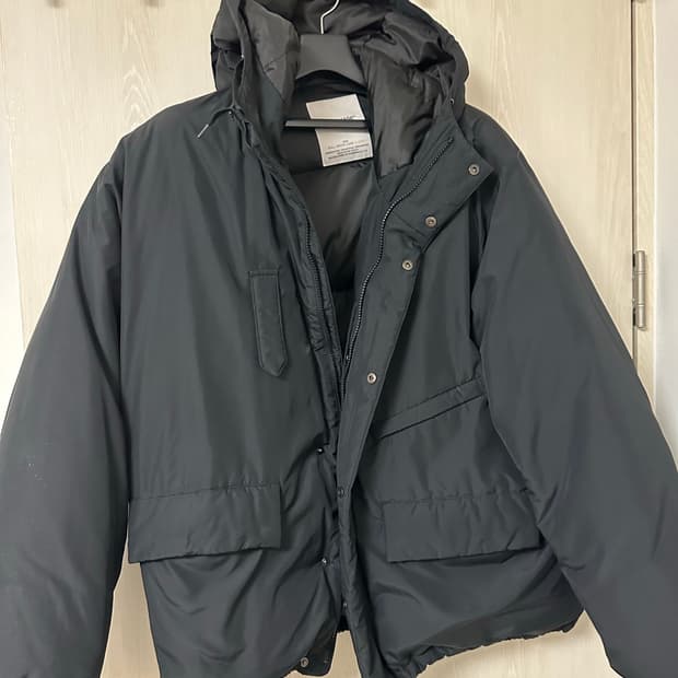 에스피오나지 패딩 XL 사이즈 판매합니다.