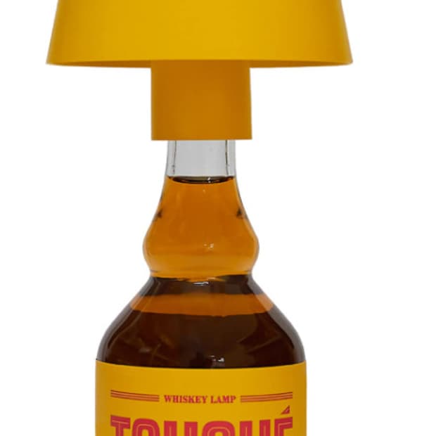 세이투셰 위스키 램프