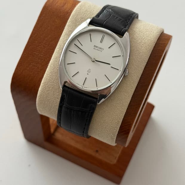 세이코 Seiko 쿼츠 샤리오