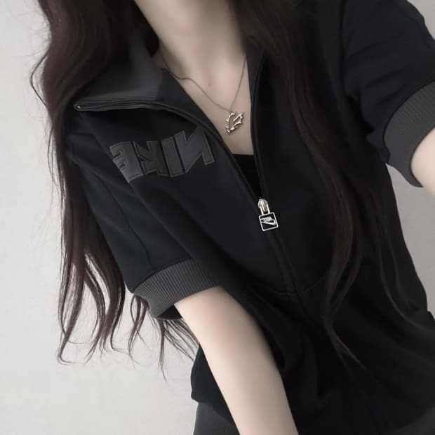 nike 나이키 딱붙핏 반팔 트레이닝 자켓 블랙 솜이코빈티지stc진리