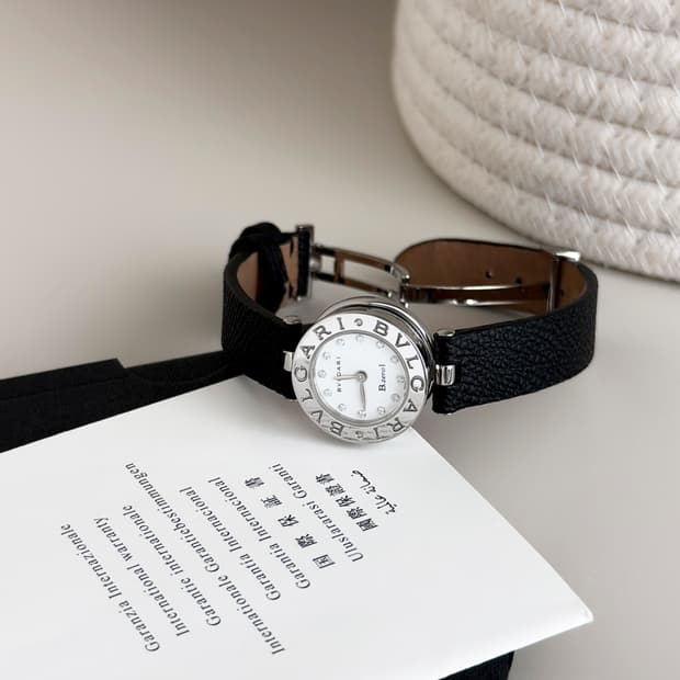 불가리 비제로원 다이아 화이트 다이얼 시계