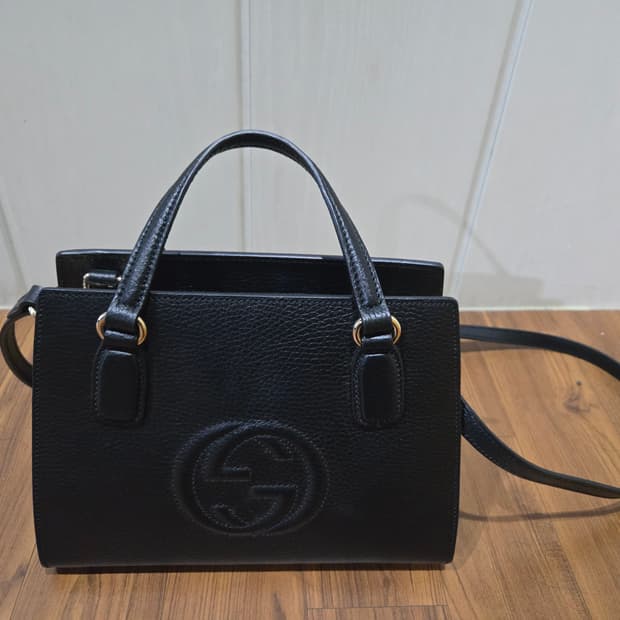 구찌 소호 탑 핸들 백