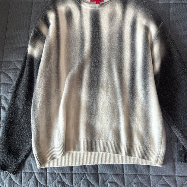 슈프림 블러드 로고 스웨터 블랙 - 23FW