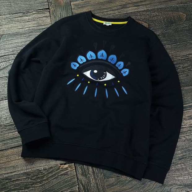 [겐조] 아이즈 그래픽 자수 맨투맨 블랙 P01323