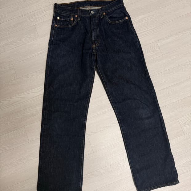 [30] Levis 00’s 501 korea tap 