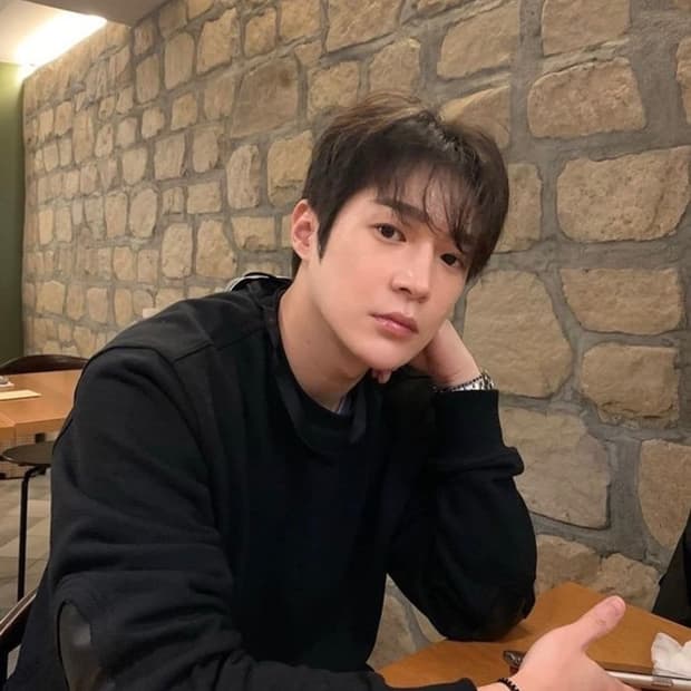 48) 마르지엘라 엘보우 패치 맨투맨