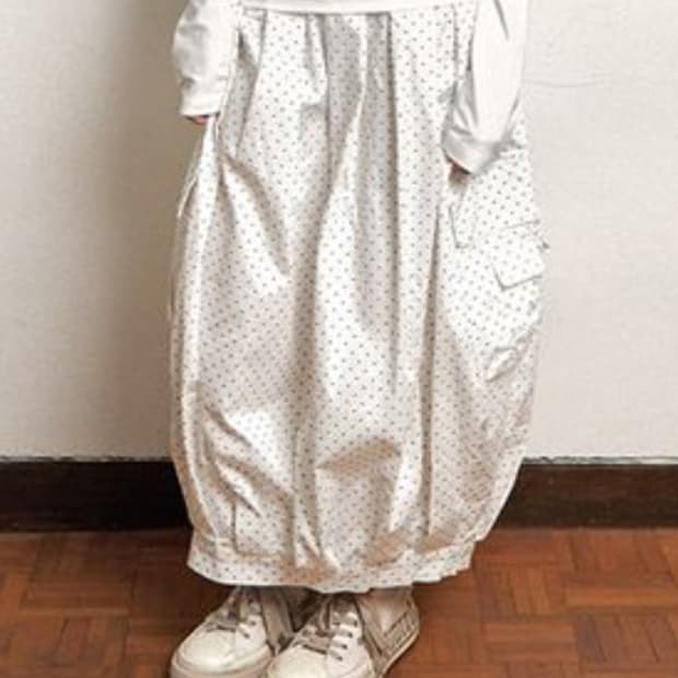 로레일즈 tuck cargo long skirts