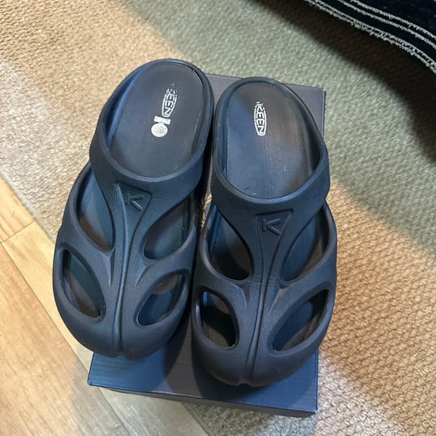 Keen 슬리퍼
