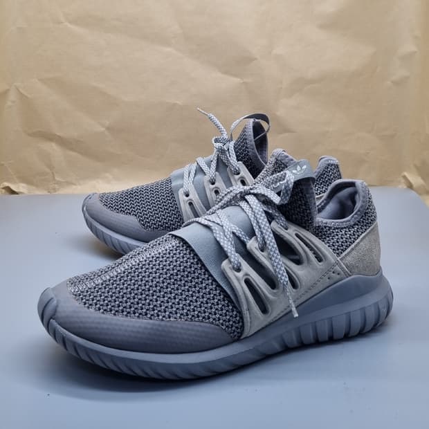 아디다스 튜블라 레디얼 운동화245