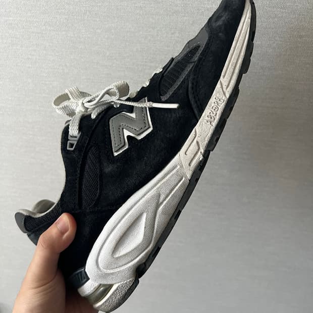 [260] 뉴발란스 990V2 블랙 그레이