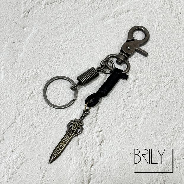 [Unisex] 라그나로크 검 빈티지 소가죽 스틸 키링 열쇠고리
