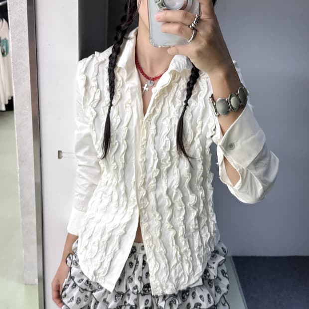 ivory frill pannel shirt