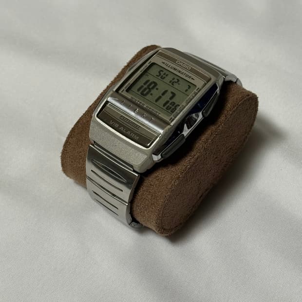 90‘s 빈티지 카시오 퓨처리스트 a220w 전자시계 판매합니다