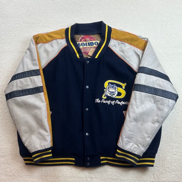 아메리칸 빈티지 바시티자켓