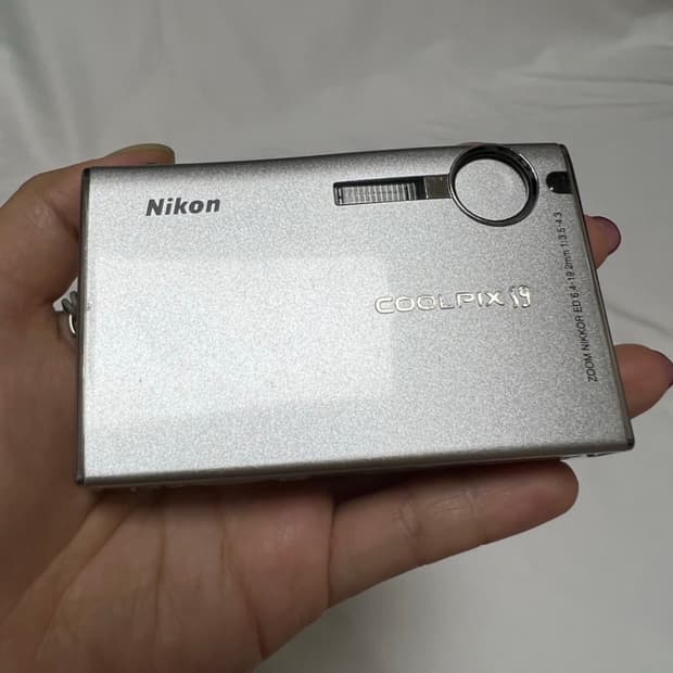 뉴진스사용) 니콘 쿨픽스 S9 실버 coolpix S9