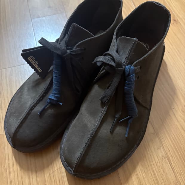 클락스 데저트 트랙 다크브라운 290