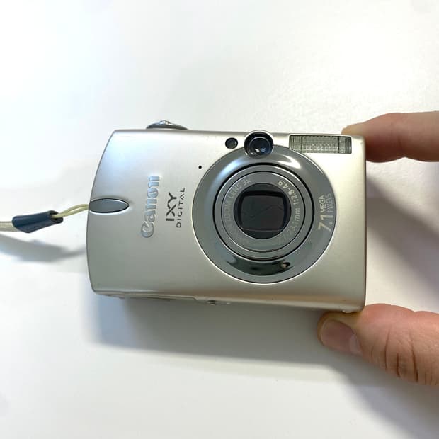 캐논 익서스 IXUS 750 디지털 카메라 (IXY 700)