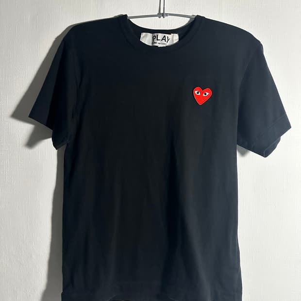 플레이 꼼데가르송 레드 하트 티셔츠 블랙 S