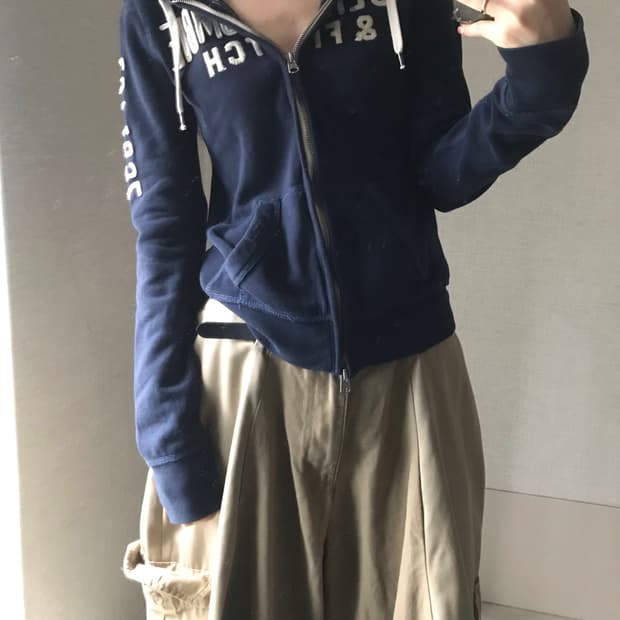 아베크롬비 네이비 슬림핏 후드집업
