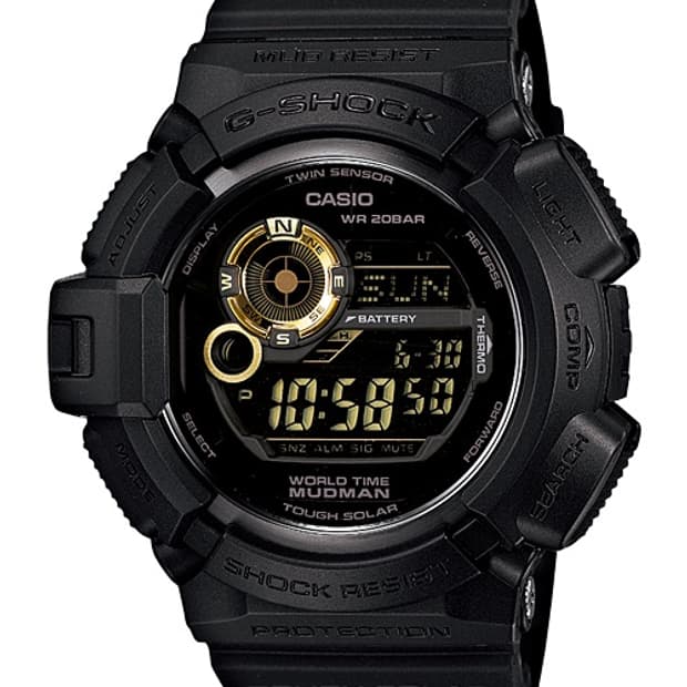 지샥 G-SHOCK 머드맨 MUDMAN 블랙 골드 금장 디지털 태양광