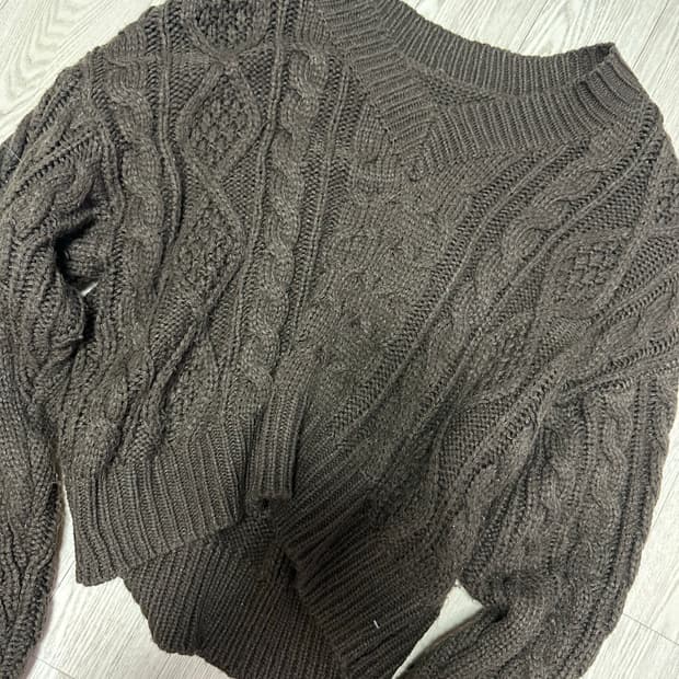 모리걸 오버 브이넥 빈티지 니트