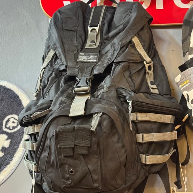 Oakley Bag