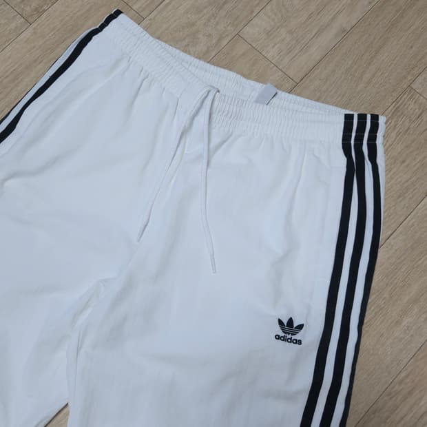 M) 아디다스 화이트 안감 삼선 트랙팬츠