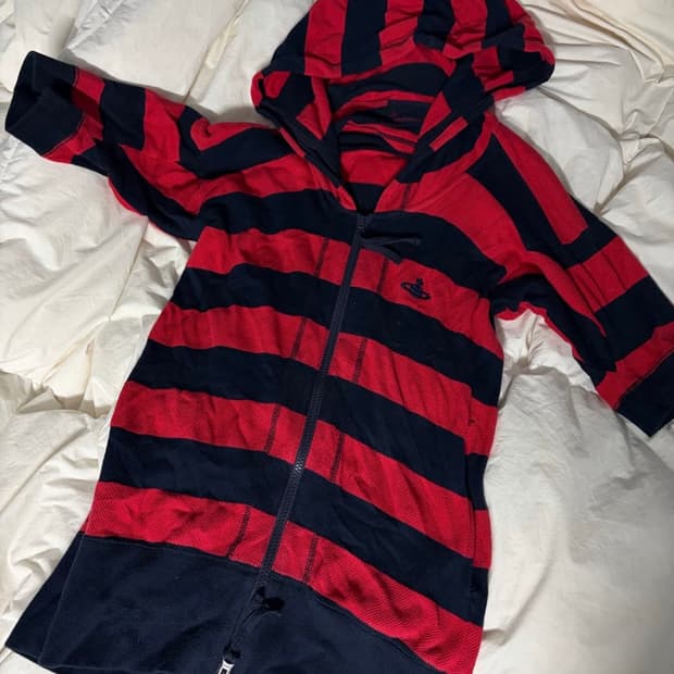 비비안 웨스트우드 레드라벨 반팔후드집업