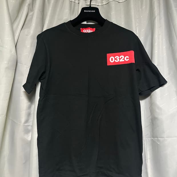 032c 반팔 블랙