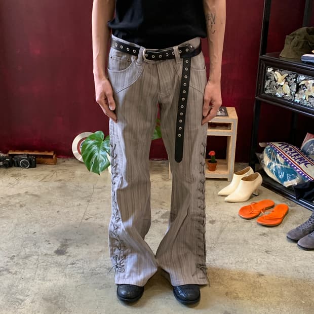 토네이도 마트 웨스턴 레이스업 벨바텀 데님 팬츠