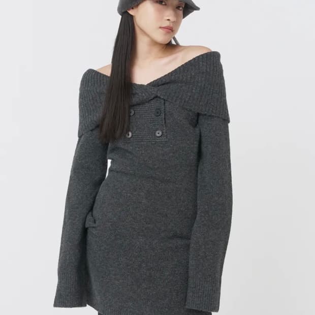 미세키서울 더블 버튼 니트 원피스 차콜