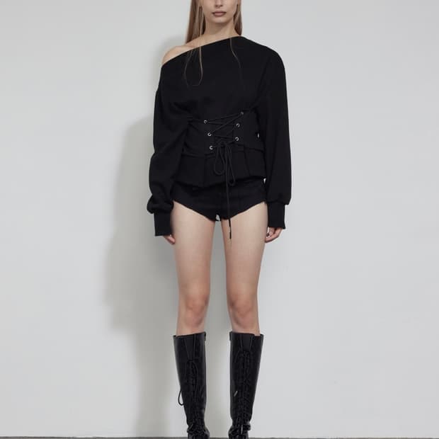 보헤미안서울 오프숄더 맨투맨