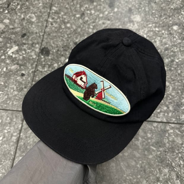 Stu 베어 초판 캡 처분 