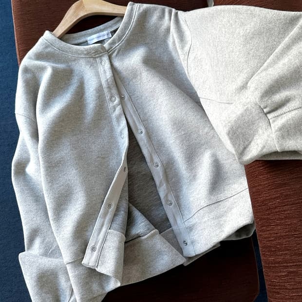 Felted fabric wide silhouette cardigan j