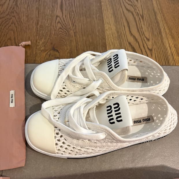 Miu Miu 여성 스니커즈 36.5