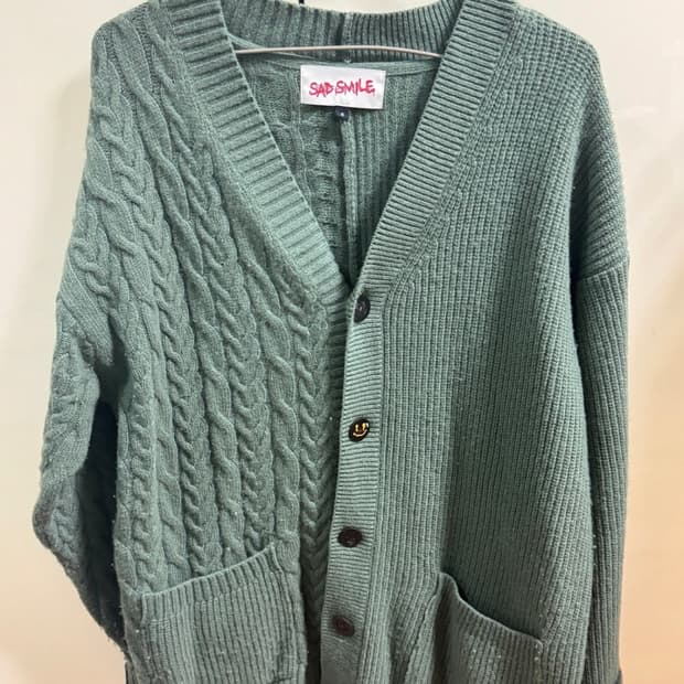 커스텀멜로우 SAD SMILE 가디건 S사이즈