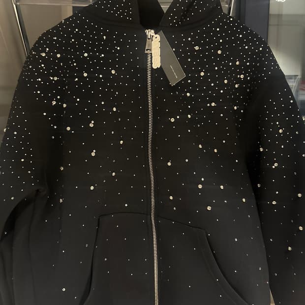 VYBES 라인스톤 후드집업